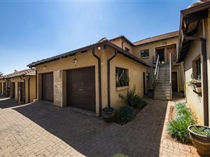 3 Bed Apartment in Bedfordview