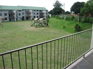 2 Bedroom Apartment in Mt Edgecombe