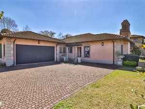 3 Bed House in Plantations