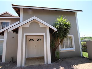 3 Bedroom Cluster in Woodlands Estate