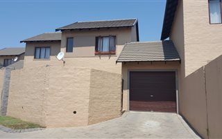 2 Bedroom Cluster in Noordwyk