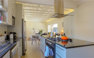 4 Bedroom House in Claremont