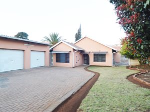 3 Bed House in Mayberry Park