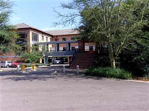 17 m² Commercial space in Tijger Valley and surrounds