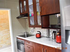 4 Bed Duplex in Silverton
