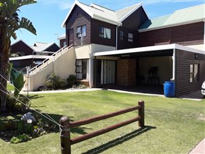2 Bedroom House in Hartenbos