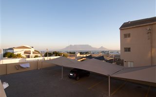 1 Bedroom Apartment in Bloubergstrand