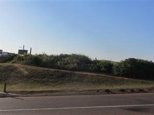 3629 m² Land available in Ballito Commercial District