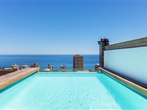 2 Bed Apartment in Sea Point