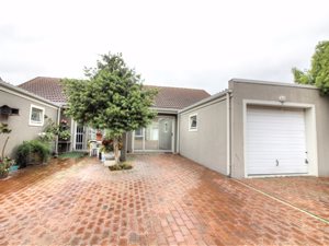 2 Bedroom Townhouse in Paarl