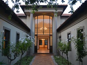 4 Bed House in Dainfern Golf Estate