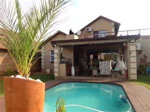 4 Bed Cluster in Bonaero Park