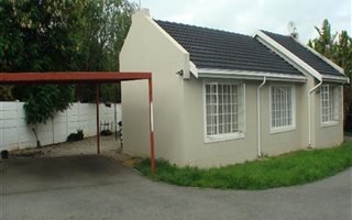 3 Bedroom House in Bloubosrand