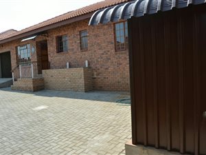 3 Bed Cluster in Lydenburg