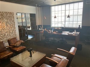 1006 m² Office Space in Milpark