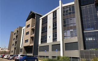 392 m² Commercial space in Irene