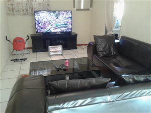 2 Bed Garden Cottage in Rembrandt Park