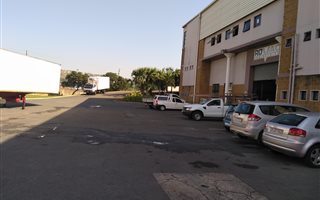 312 m² Industrial space in Briardene