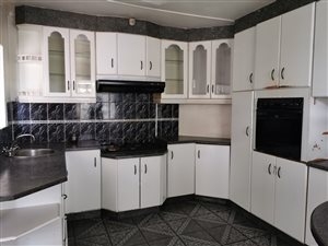 2 Bed House in Brackenham