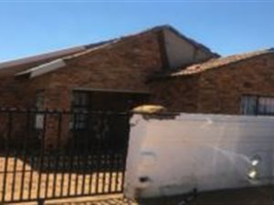 2 Bed House in Moleleki