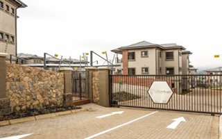 2 Bedroom Apartment in Victory Park