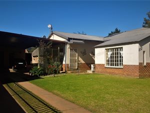 4 Bed House in Parktown Estate