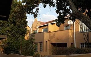 2 Bedroom Townhouse in Paulshof