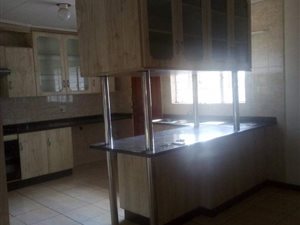 3 Bedroom House in Birchleigh North