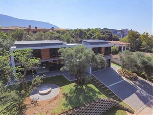 3 Bed House in Magalies Golf Estate