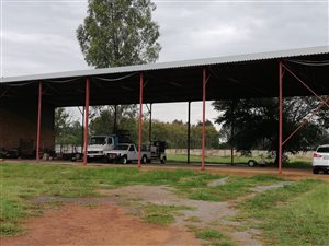 2 ha Farm in Lourenspark