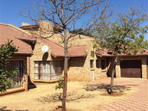 4 Bed House in Sterpark