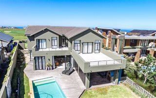 4 Bedroom House in Oubaai and surrounds