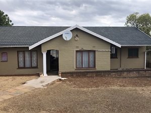 3 Bed House in Hayfields