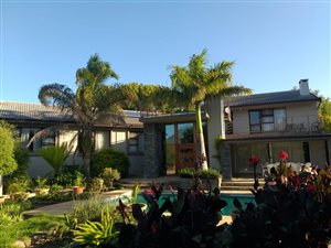 5 Bed House in Denver Park