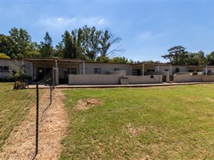 12 Bed House in Nooitgedacht