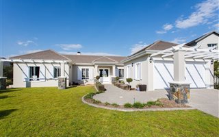 3 Bedroom House in Val de Vie