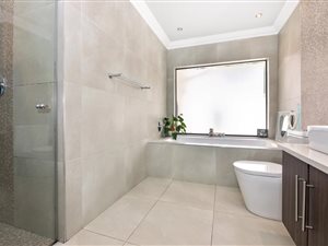 3 Bed Townhouse in Brentwood