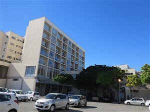 2 Bed Apartment in Strand Central