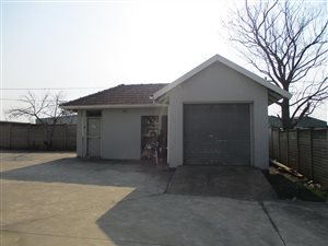 120 m² Industrial space in Mkondeni