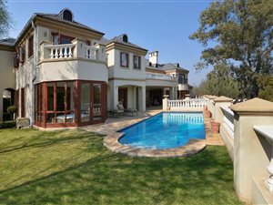 4 Bed House in Kyalami Estate