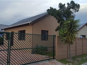 2 Bed House in Admirals Park