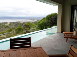 4 Bed House in Pezula Golf Estate