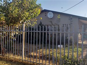 4 Bed House in Wolmer