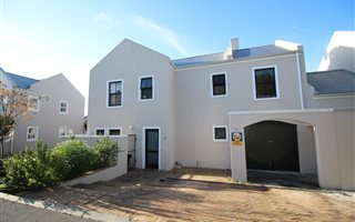 4 Bedroom House in Welgevonden Estate