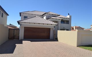 4 Bedroom House in Summerset