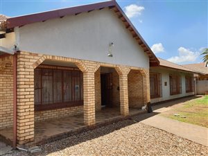 4 Bed House in Mafikeng