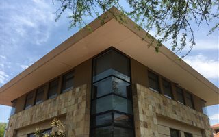 414 m² Commercial space in La Lucia