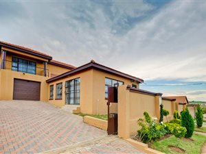 4 Bedroom House in Cosmo City