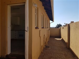 2 Bed Townhouse in Grobler Park
