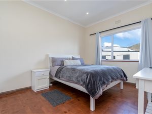 2 Bed Apartment in Fish Hoek